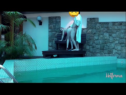 ❤️ Chef inviterer stuepige til poolen, men kunne ikke modstå en hot ❤️❌ Fucking video at da.bestsexporno.ru